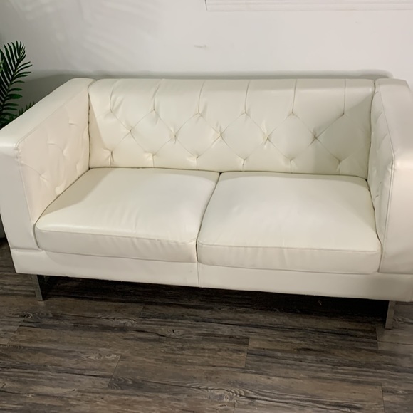 Two piece sofas - Picture 10 of 15